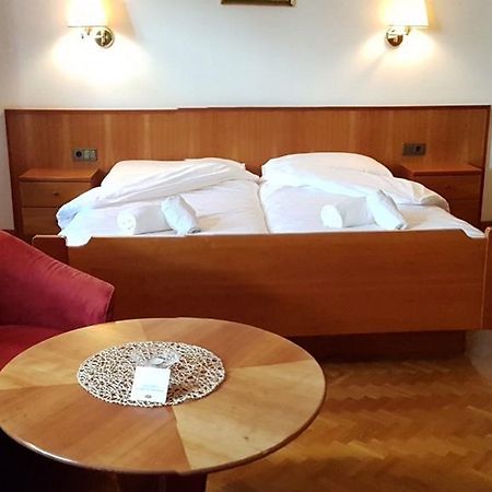 Weisses Roessl Bed & Breakfast Appiano Sulla Strada Del Vino Exterior foto