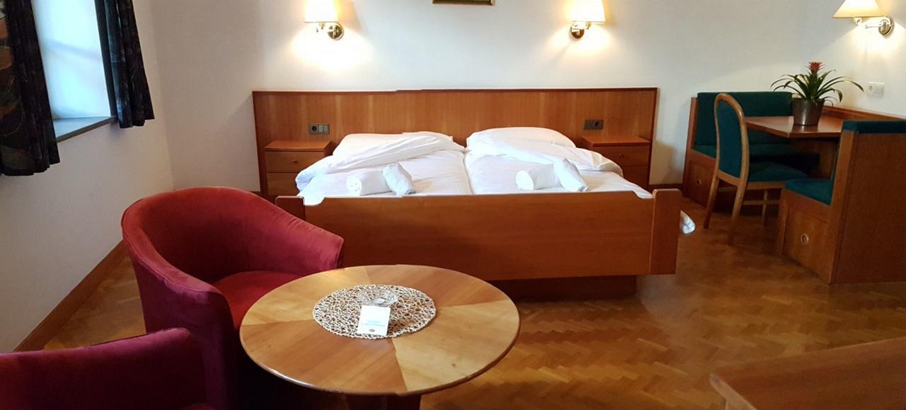 Weisses Roessl Bed & Breakfast Appiano Sulla Strada Del Vino Exterior foto